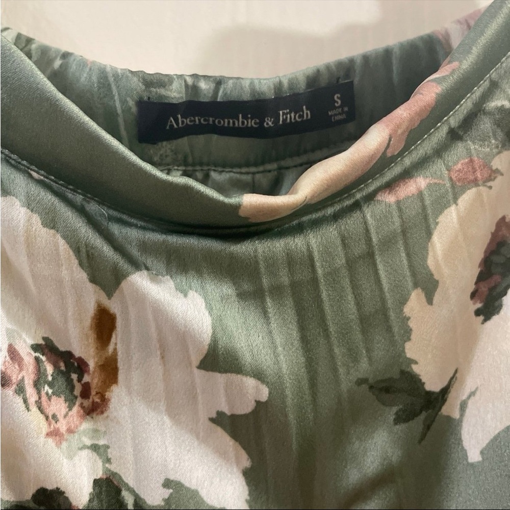 Abercrombie two piece satin dress - Picture 5 of 5